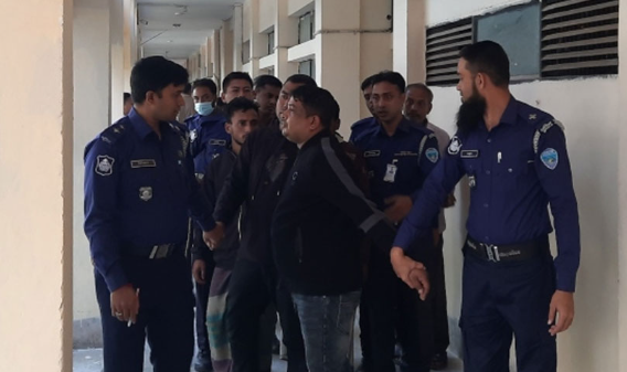 অনুপ্রবেশকারী ৫৩ জনকে পুশব্যাক, ৫ দালাল কারাগারে